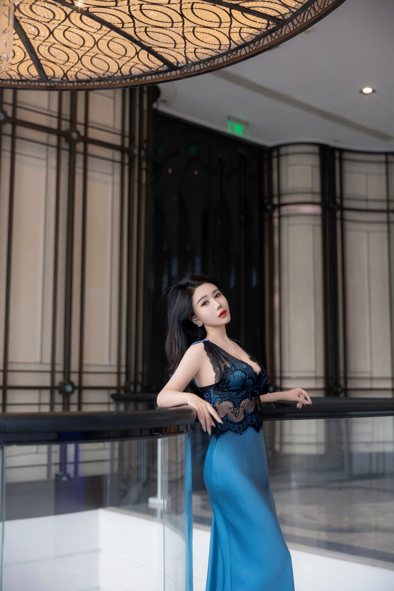 李若汐---蓝色情趣内衣-[81P-698MB]-6.webp